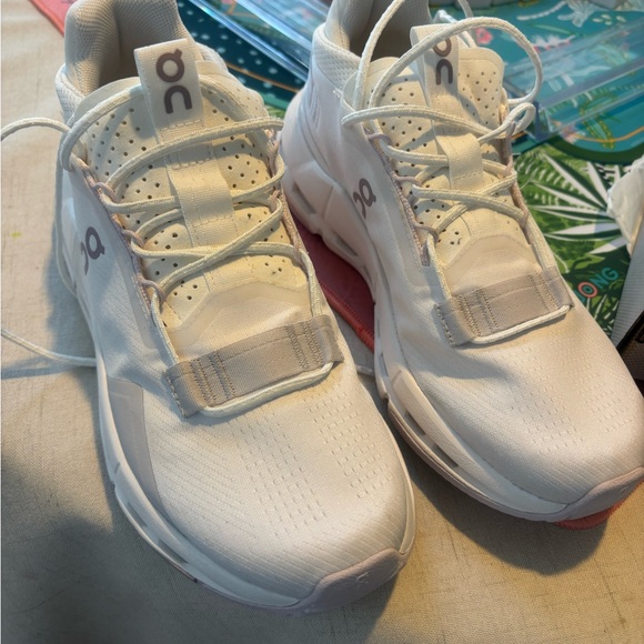 On Running Shoes - On cloud nova 2 Running White Sneakers